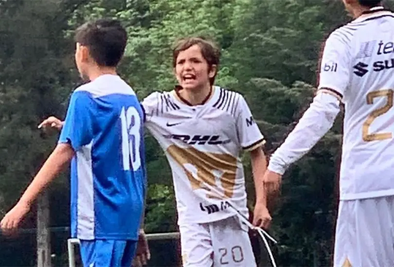 Mariano Bicho P&eacute;rez, hijo de Luis Garc&iacute;a, se mand&oacute; un golazo con la escuelita de Pumas.