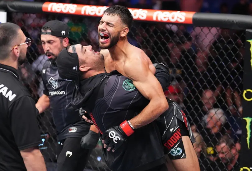 Yair Pantera Rodr&iacute;guez se convirti&oacute; en el segundo campe&oacute;n en la historia de la UFC en nacer en M&eacute;xico tras vencer a Josh Emmett v&iacute;a rendici&oacute;n.