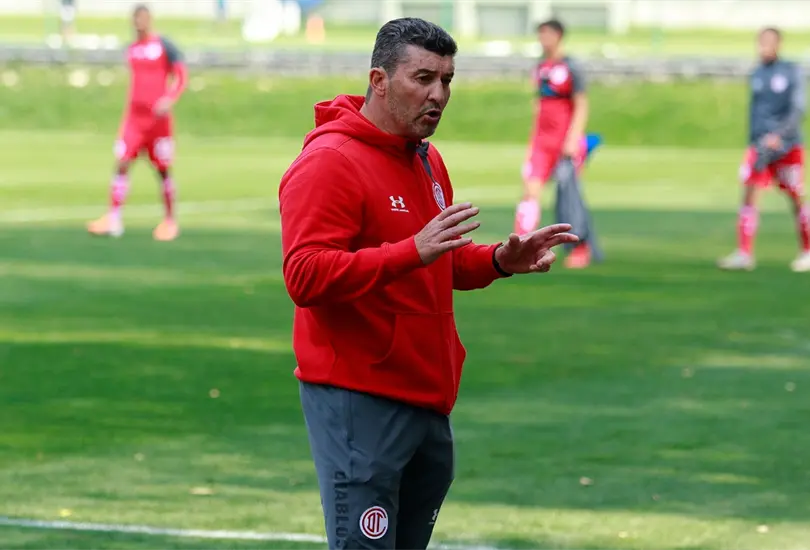 Chepo de la Torre sería una de las opciones para ser nuevo DT de Cruz Azul Chepo de la Torre sería una de las opciones para ser nuevo DT de Cruz Azul