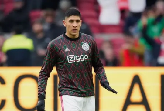 Edson Álvarez participó en el duelo del Ajax ante el Unión Berlín de los playoffs de la Europa League.