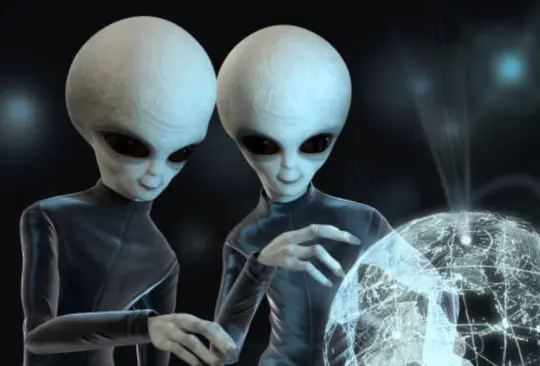 Los extraterrestres podrían revelarse este 2023 y pisar el planeta tierra.