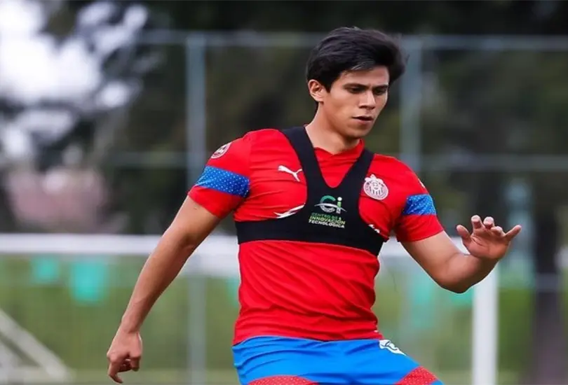 José Juan Macías lleva muchos meses fuera de las canchas. José Juan Macías lleva muchos meses fuera de las canchas.