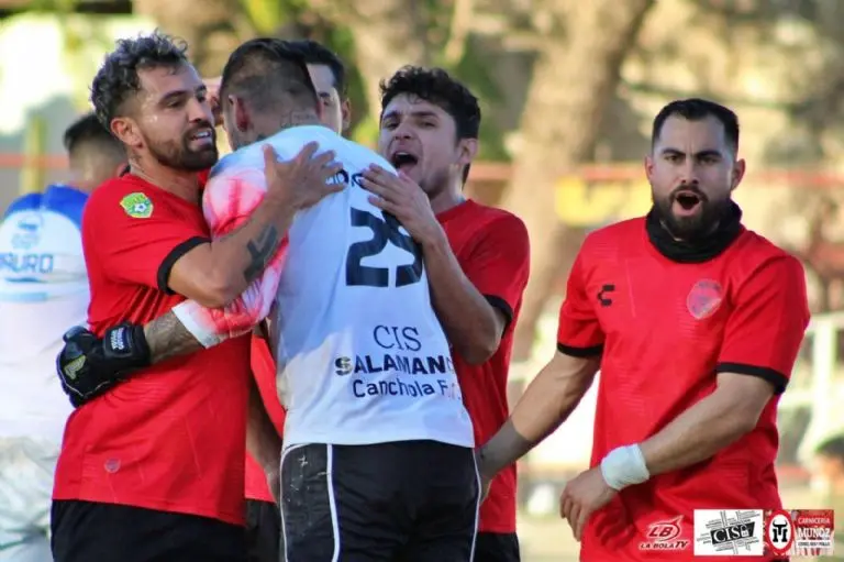 Yosgart Gutiérrez siendo factor con su equipo - @CISFCSala