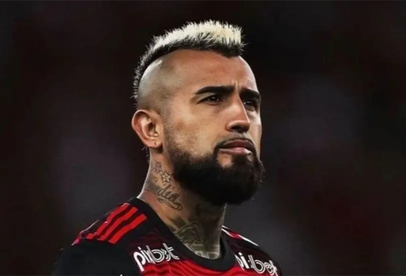 Arturo Vidal protagonizó un berrinche en el futbol de Brasil con Flamengo. Arturo Vidal protagonizó un berrinche en el futbol de Brasil con Flamengo.