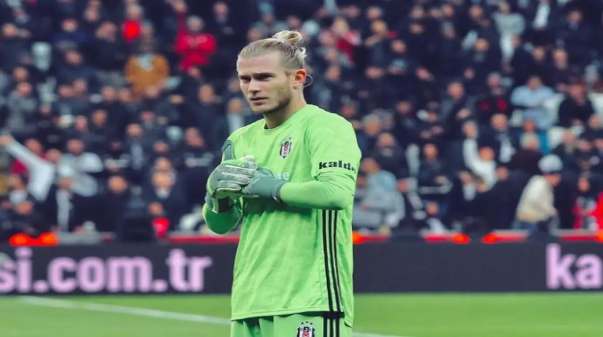 Luego de no ser considerado dentro de los Reds, Karius fue cedido al club turco Besiktas en 2018, equipo en el que se reencontró con la titularidad y donde pudo disputar dos temporadas con el apoyo incondicional de la afición.
