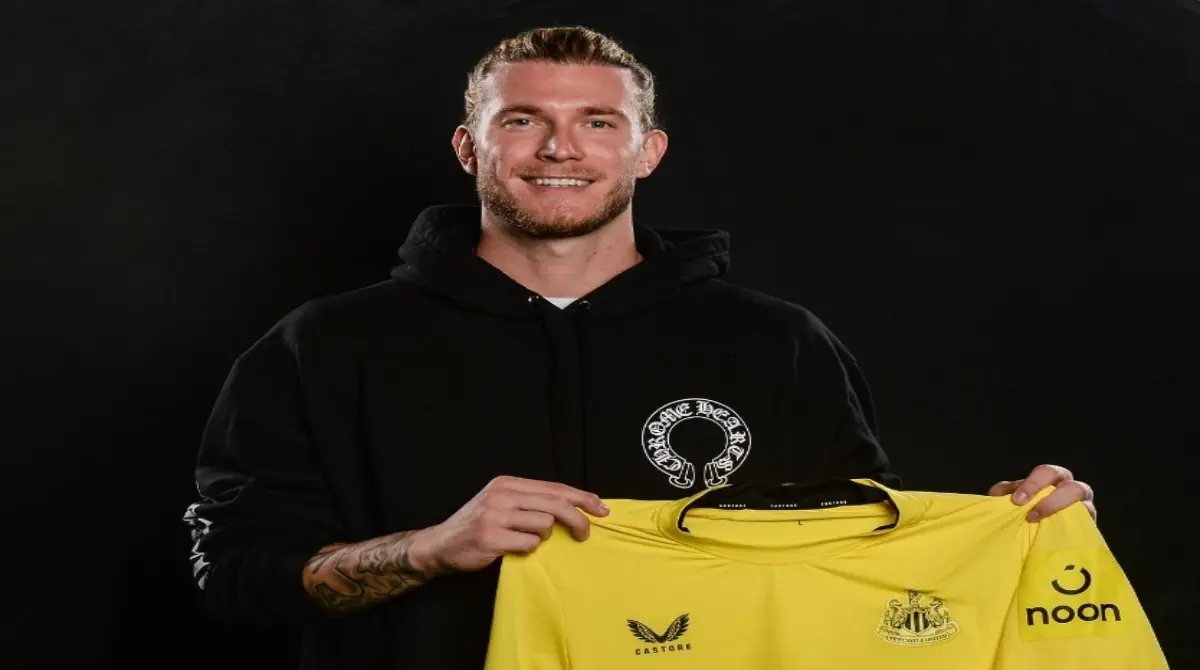Llegó el 2022 y Karius pudo firmar con un nuevo equipo, el Newcastle en Inglaterra, con lo que aseguró su permanencia en el futbol que vio los grandes destellos de su carrera.