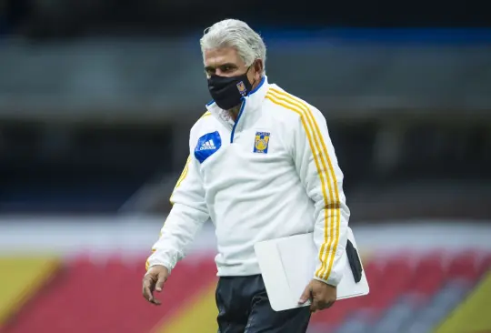 Tuca Ferretti sorprendió a todos con su reacción al saber que le falta dirigir al América