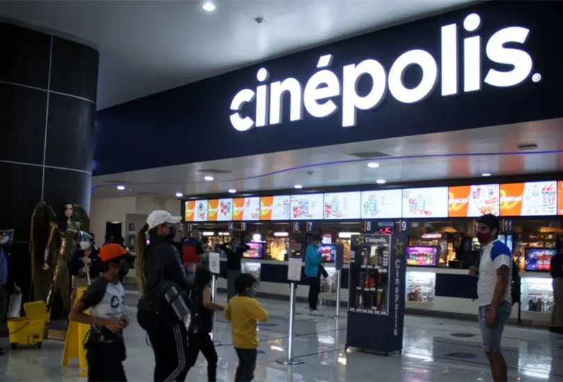 Una sucursal de Cin&eacute;polis fue clausurada luego que encontraron insectos