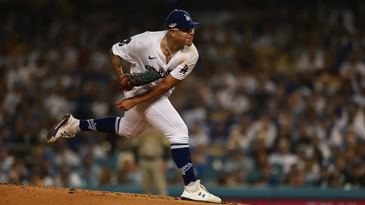 JULIO URÍAS: El lanzador mexicano ha tenido destacadas actuaciones con los Dodgers de Los Ángeles entre las temporadas 2020 y 2022, por lo que será una de las apuestas fuertas de la novena.