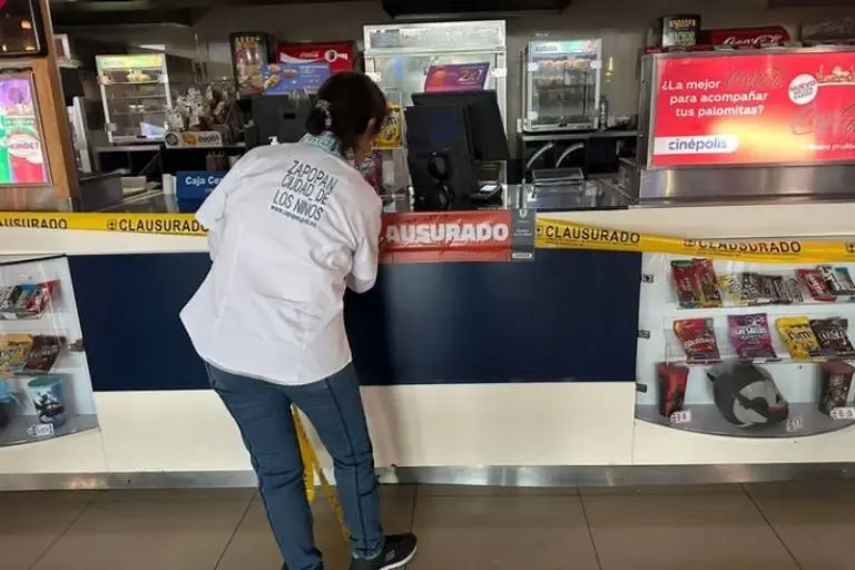 El Cinépolis de Plaza Ciudadela fue clausurado por problemas sanitarios - Cortersía Gobierno de Zapopan