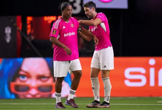 Ronaldinho hizo su presentación histórica en la Kings League donde sufrió una derrota ante Pío FC y los mexicanos Rivers y Gerardo Torrado.