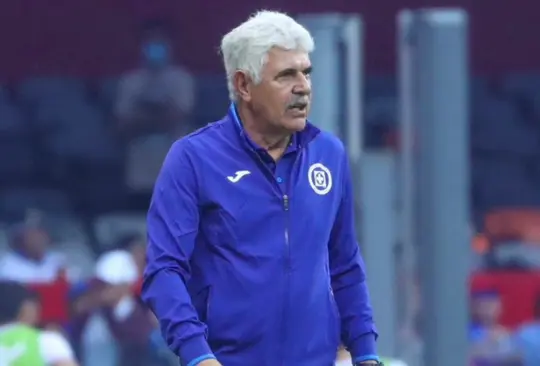 El Tuca Ferretti podría recibir su primera sanción como entrenador de Cruz Azul después de que rompió una regla del Estadio Azteca.