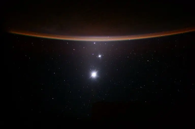 La conjunción de la Luna, Venus y Júpiter es un evento astronómico único - Twitter @NASA