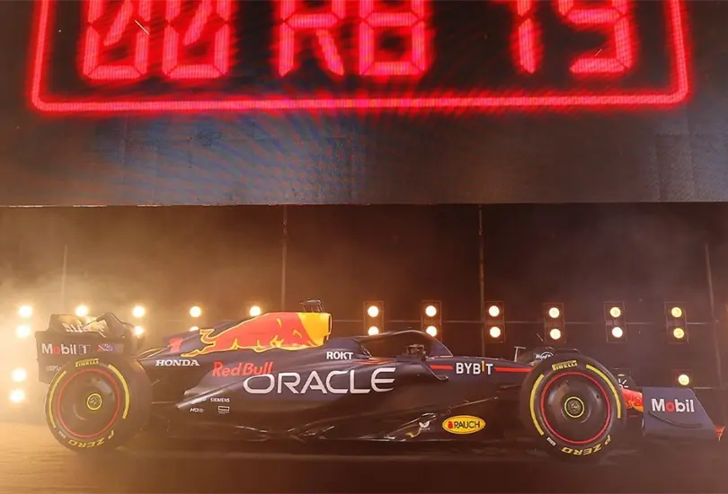Red Bull presentó el RB19 con el que Sergio Checo Pérez competirá en este 2023 dentro de la Fórmula Uno. Red Bull presentó el RB19 con el que Sergio Checo Pérez competirá en este 2023 dentro de la Fórmula Uno.