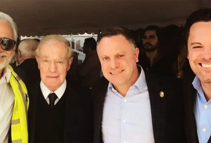 Uno de los hijos de Jos&eacute; Ram&oacute;n Fern&aacute;ndez no permiti&oacute; que se burlaran de su pap&aacute; y lo defendi&oacute; de los ataques que estaba recibiendo.