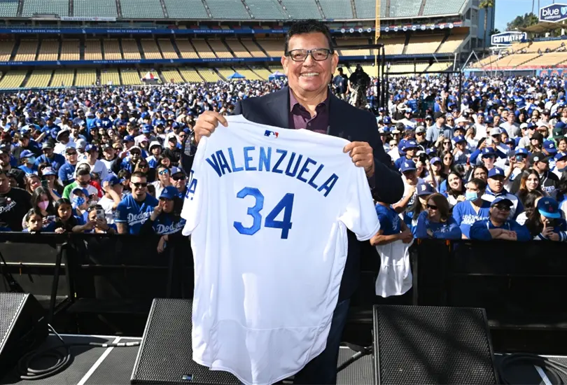Los Dodgers de Los Angles le rindieron homenaje a Fernando Toro Valenzuela retirando su n&uacute;mero 34, por lo que repasamos los logros que tuvo en la MLB.