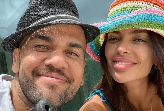 Dani Alves y Joana Sanz sostuvieron una llamada.