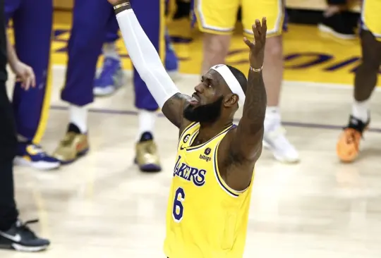 LeBron James ha hecho historia absoluta dentro de la NBA.