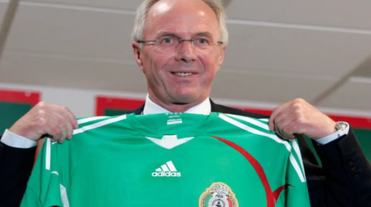 Sven-G&ouml;ran Eriksson es un hist&oacute;rico jugador sueco que tambi&eacute;n ha dirigido a varias Selecciones, entre ellas la de M&eacute;xico en 2008 y 2009 como el sustituto ideal de Hugo S&aacute;nchez, pero fue destitu&iacute;do luego de poner en riesgo la participaci&oacute;n nacional para el Mundial de Sud&aacute;frica 2010 luego de malos resultados.