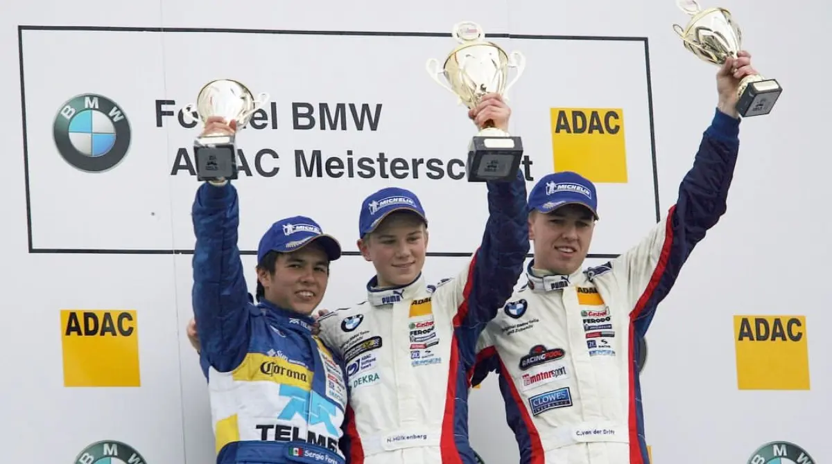 Su carrera en el automovilismo comenz&oacute; en el 2005 gracias a la ayuda de su familia y de personas importantes que confiaron en su talento.