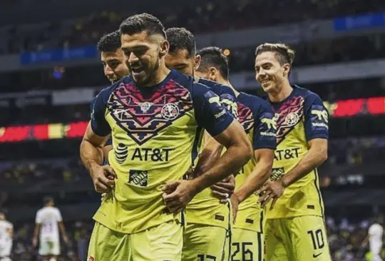 Henry Martín vivió una sequía de goles con América, misma de la que Sebastián Córdova fue testigo.