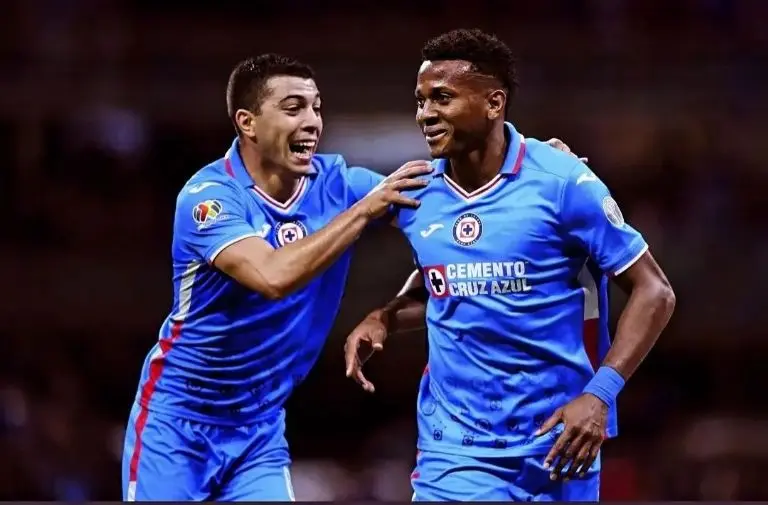 Erik Lira y Michael Estrada han estado en el radar del futbol europeo - @maykel_estrada7