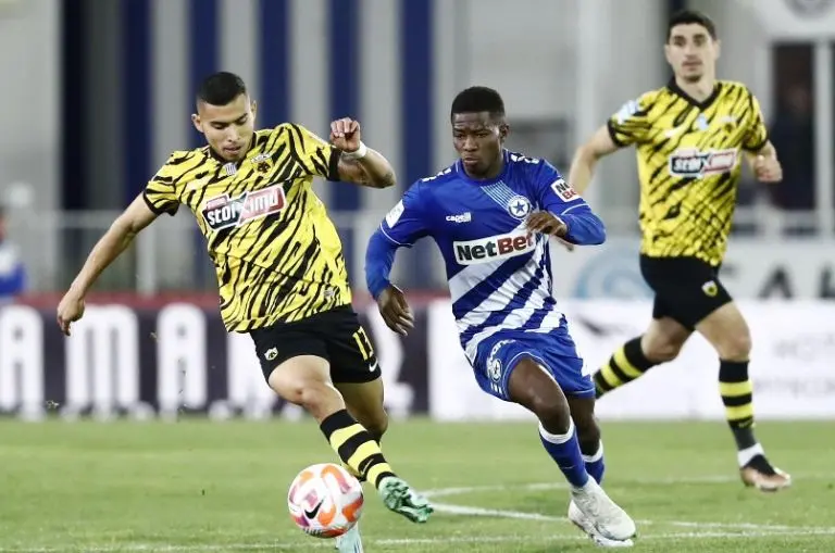 Orbelín Pineda jugó en el partido del AEK vs Olympiacos - Facebook AEK FC