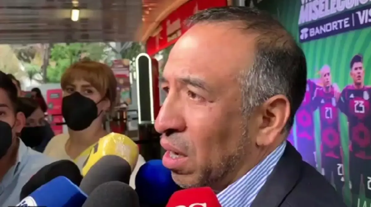 A pesar de que TV Azteca es la empresa responsable de admnistrar al Club Puebla, el due&ntilde;o del equipo es Manuel Jim&eacute;nez junto con una sociedad de empresarios. Manuel tambi&eacute;n es fundador de la l&iacute;nea de calzado Mistertennis.