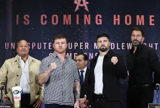 John Ryder enfrentará a Saúl Canelo Álvarez y te decimos todos los datos curiosos del británico, como la foto que le pidió al tapatío cuando se conocieron.