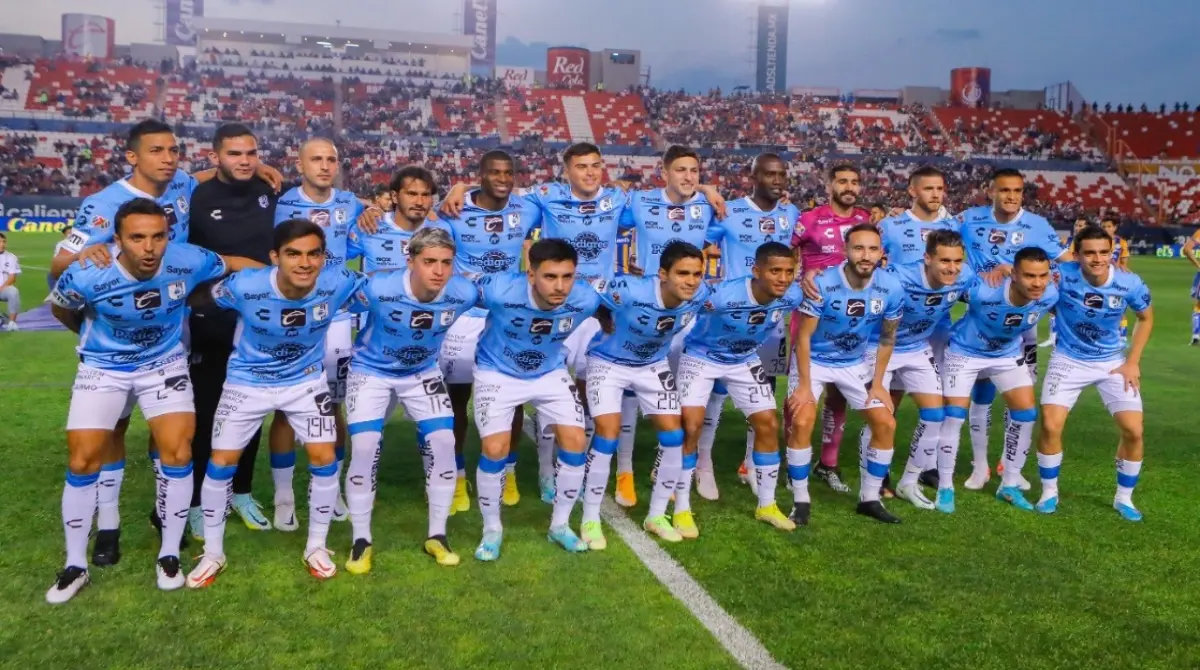 Luego de los incidentes del 2022, los Gallos Blancos del Quer&eacute;taro tuvieron que desafiliar a la sociedad de due&ntilde;os, entre ellos Gabriel Solares. Por esta causa, al d&iacute;a de hoy Grupo Caliente se encuentra administrando al equipo y est&aacute; en opciones de venta, y a pesar de que a&uacute;n no se concreta ninguna oferta, la cadena Fox Sports habr&iacute;a hecho una propuesta de compra, sin embargo no ha habido m&aacute;s noticias. 