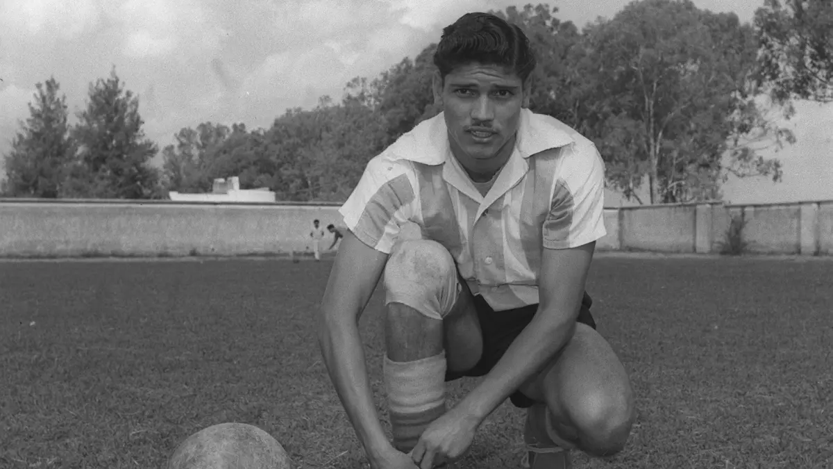 Salvador 'Chava' Reyes es uno de los hombres más importantes en la historia de Chivas, pues es el segundo máximo anotador de la institución con 211 tantos, donde 13 fueron al América en el Clásico Nacional, donde nadie tiene más goles que el nacido en Jalisco.