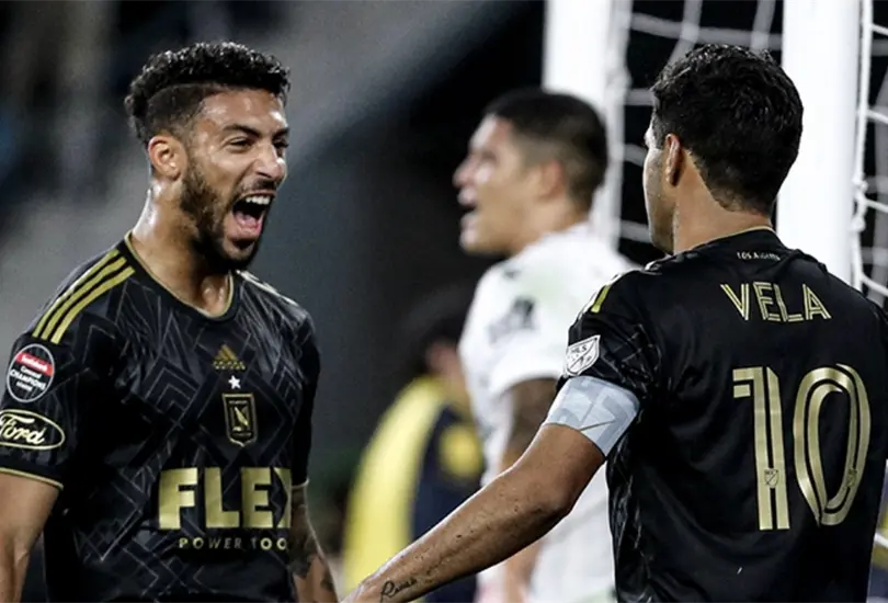 Carlos Vela celebra su gol ante el Alajuelense en Concachampions.