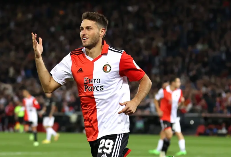 Santiago Gim&eacute;nez revel&oacute; que una exfigura de las Chivas fue su &iacute;dolo de la infnacia y enlist&oacute; lo que le ha aprendido a Robin Van Persie en Feyenoord.