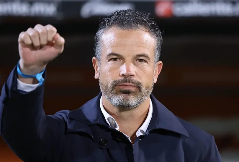 Pumas hace oficial la salida de Rafa Puente Jr; declar&oacute; que al equipo le faltaba tocar fondo