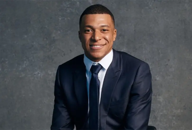 Kylian ya es uno de los deportistas mejor pagados en la historia apenas a sus 24 años de edad. Kylian ya es uno de los deportistas mejor pagados en la historia apenas a sus 24 años de edad.