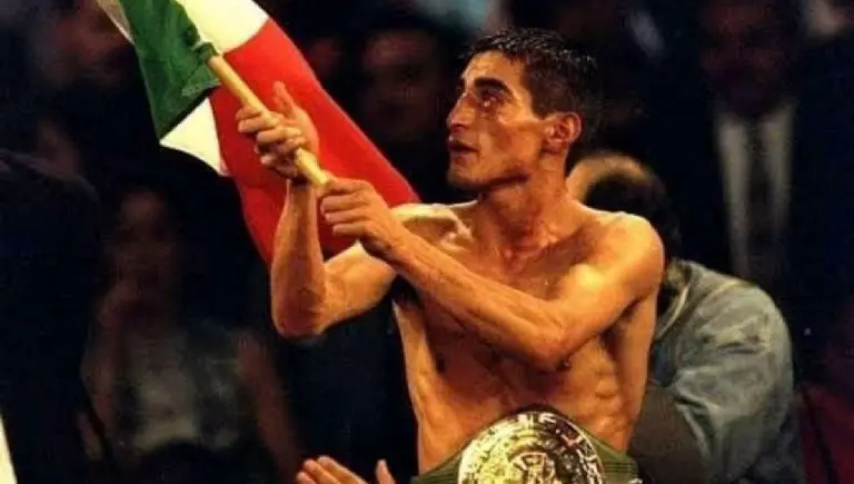 El 'Terrible' Morales también fue campeón del mundo. @terrible100