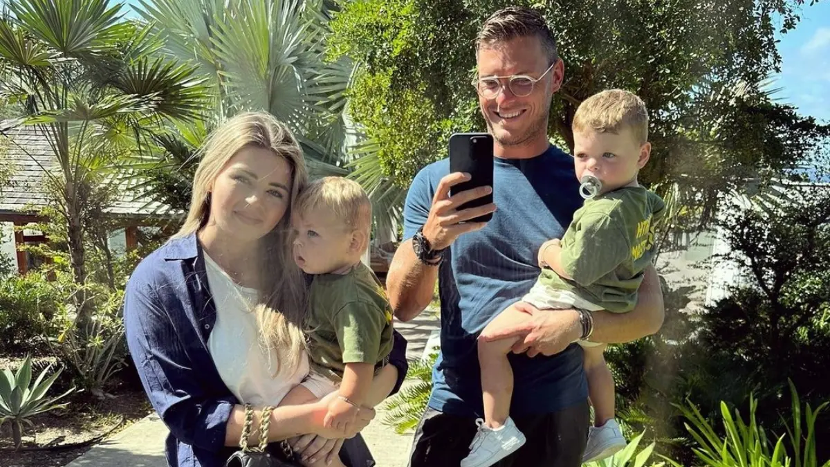 Se dedica a manejar su línea de ropa y también ha fungido como entrenadora de fitness; tiene una relación de muchos años con Tom Heuts y tienen dos hijos.