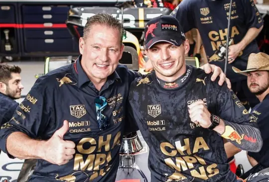 Max Verstappen explicó lo que ocurrió con su papá y con Sergio Checo Pérez en el GP de Arabia Saudita. Max Verstappen explicó lo que ocurrió con su papá y con Sergio Checo Pérez en el GP de Arabia Saudita.