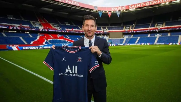 Messi en su presentación con PSG - París Saint Germain