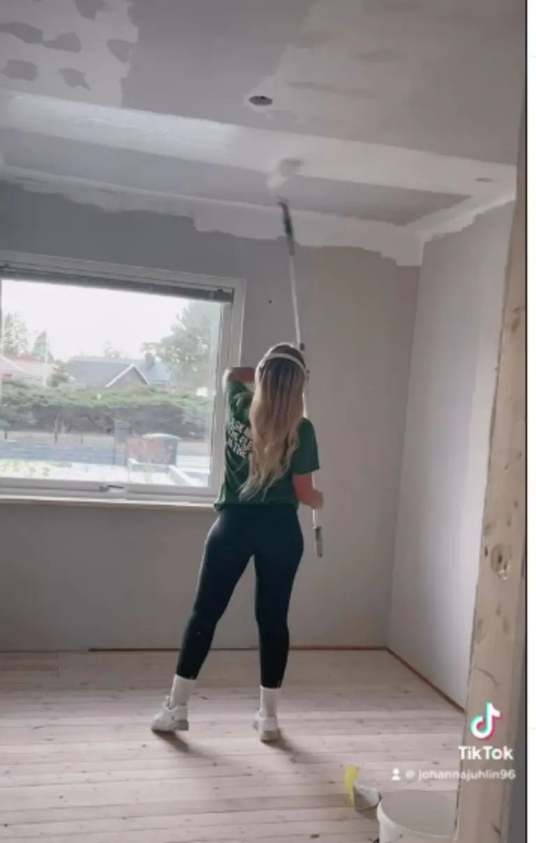 Johanna sube videos en Instagram y TikTok. (@johannnajuhlin)