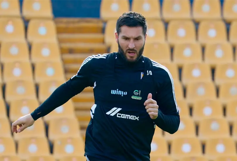 El futbolista est&aacute; envuelto en un fuerte rumor desde hace varios d&iacute;as que usuarios en redes sociales han puesto en tela de juicio.