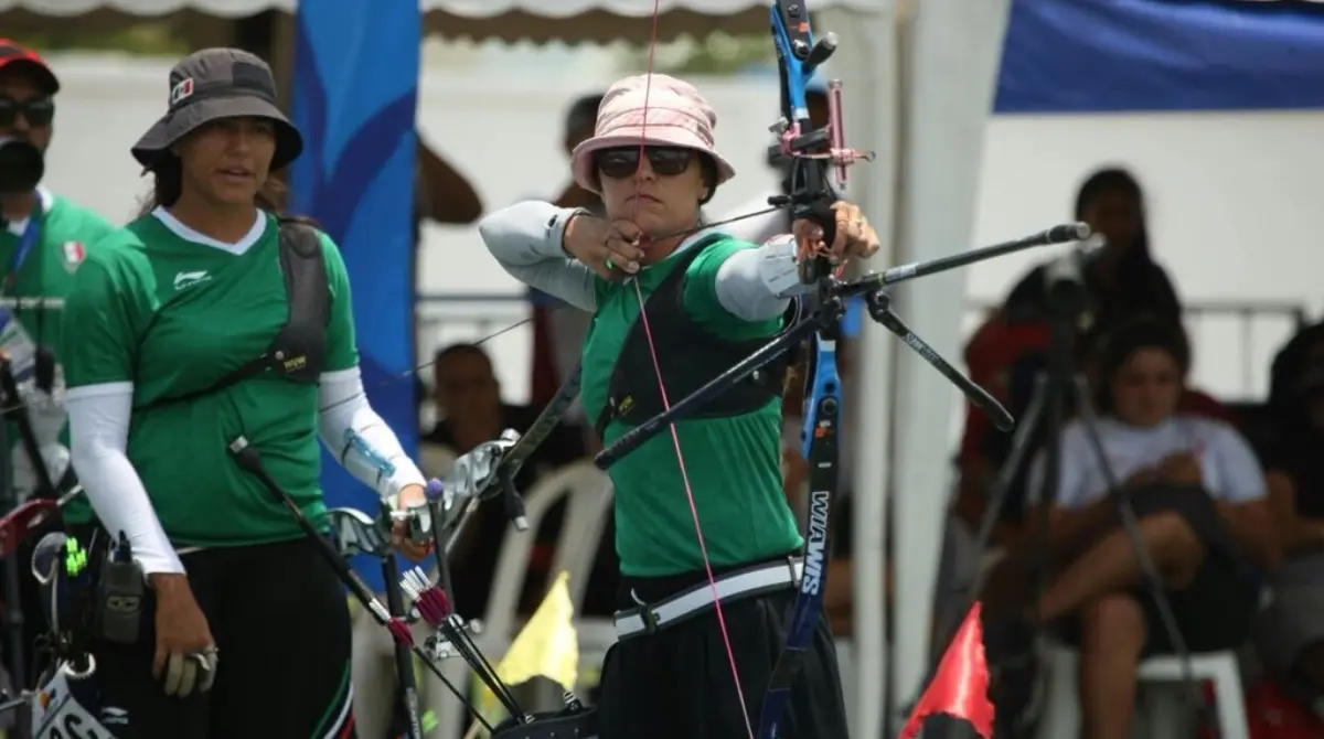 Aída Román ha sido la arquera más exitosa en la historia del país, pues se colgó la medalla de plata en los Juegos Olímpicos de Londres 2012 en la competencia individual, además de que fue campeona de Centrocamérica y el Caribe en el 2010. Además de campeona Mundial en individual y equipos en el 2014.
