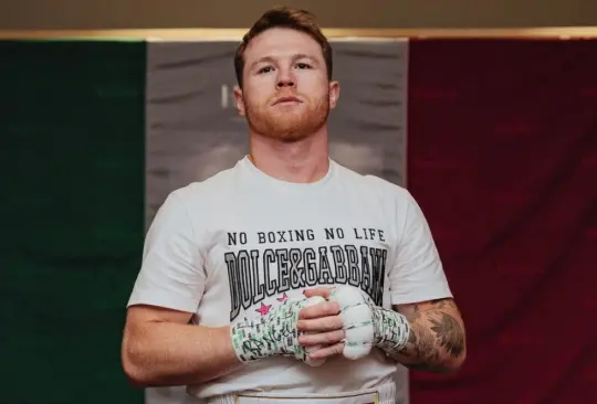 Canelo Álvarez prometió inaugurar un negocio para llevar México a otros países y cambiar su historia.