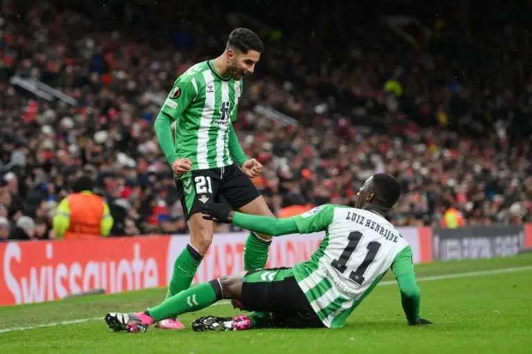 El conjunto español fue goleado en su visita a Inglaterra. Foto: @europaleague