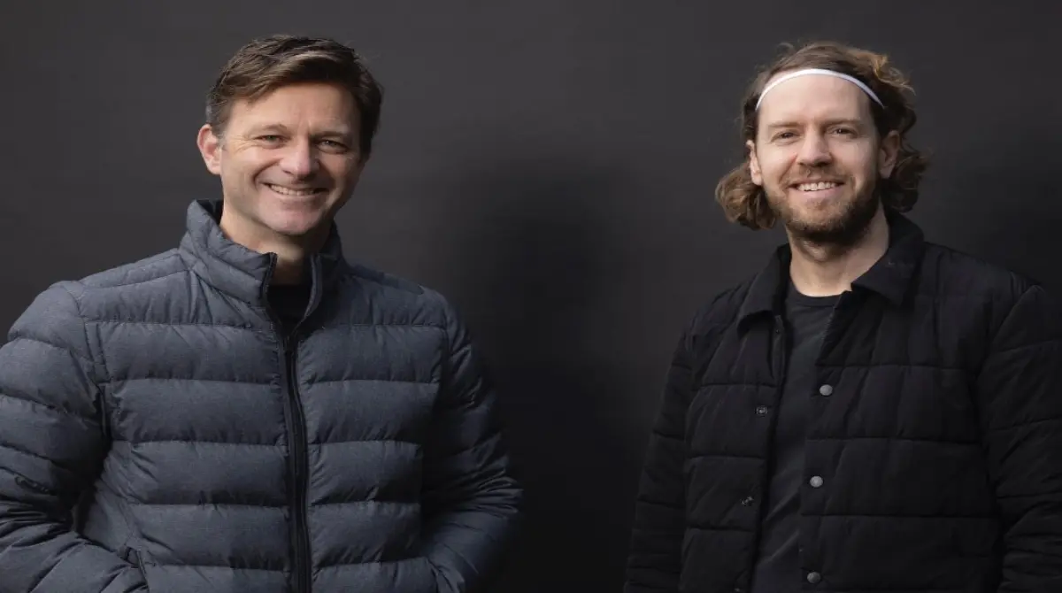 El histórico tetracampeón de la Fórmula 1, Sebastian Vettel es un profesional para contar historias y anécdotas de su juventud, en la que apoyó como un hincha más al Eintracht Frankfurt y lo demostró en el reciente campeonato de su equipo en la Europa League.