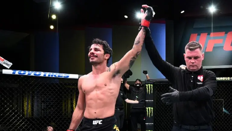 Alexandre Pantoja quiere vencer por tercera ocasión a Brandon Moreno. @UFCBrasil