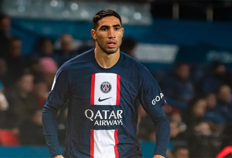 Achraf Hakimi cuenta con un patrimonio invaluable, mismo que va acumulando con su estad&iacute;a en el PSG.