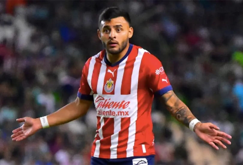 Se dio a conocer que las Chivas estar&iacute;an planeando vender a Alexis Vega por cuestiones contractuales.