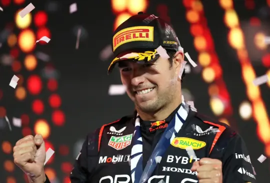 Checo Pérez tiene la oportunidad de hacer historia en la F1 al poder convertirse en líder del Mundial de pilotos en el GP de Miami.