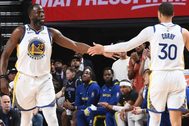 Draymond Green se peleó con un rival en el Warriors vs Kings - Twitter @warriors